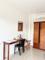 Habitación básica doble, balcón, vistas al jardín