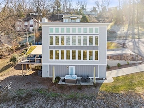 Exterior - NEW! Crestview Heights | Downtown Views | Hot Tub (Chattanooga)