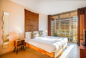 1 bedroom, in-room safe, iron/ironing board, free WiFi