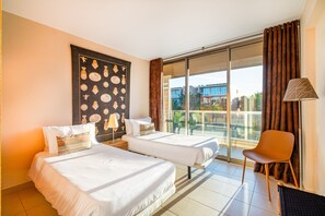 1 bedroom, in-room safe, iron/ironing board, free WiFi