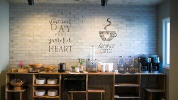 Free daily continental breakfast