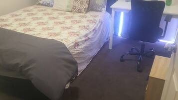 2 sovrum, strykjärn/strykbräda, wi-fi och sängkläder