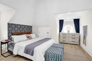 1 bedroom, desk, travel cot, free WiFi