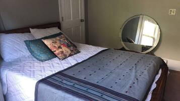 1 chambre, fer et planche à repasser, Wi-Fi, literie fournie