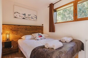 2 bedrooms, iron/ironing board, travel cot, free WiFi - Pècles - Apt 2CH | Balcon Vue | Gaillands 500m | Centre 1km (Chamonix-Mont-Blanc)