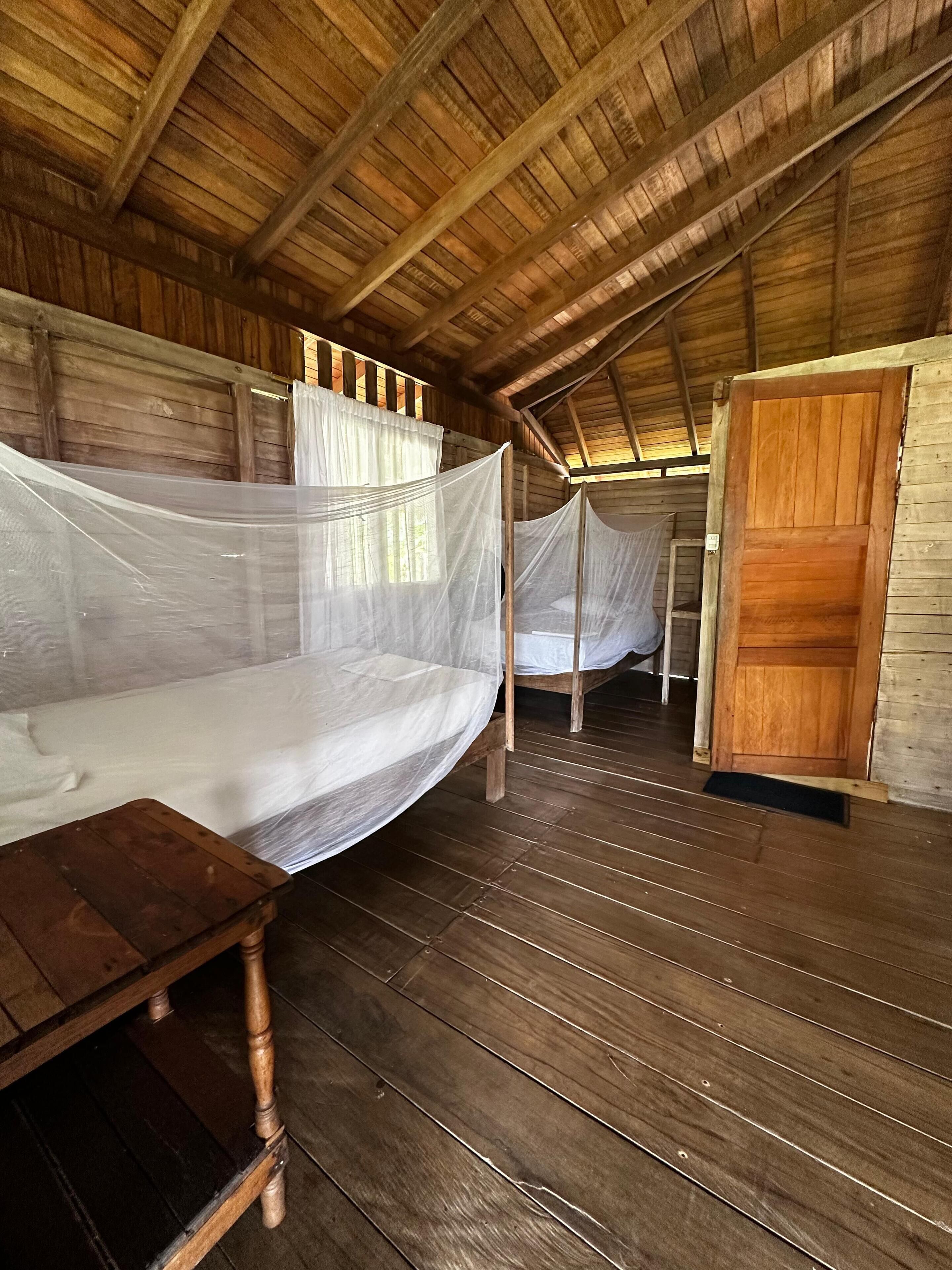 WiFi (free), bed sheets