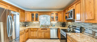 Hot Tub & Heated Pool: Bonita Springs Getaway!