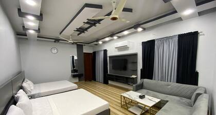 Guest house situated near expo,aga khan hospital .