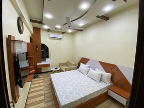 9 habitaciones, tabla de planchar con plancha y wifi 