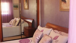 3 多间卧室、熨斗/熨衣板、旅行婴儿床、WiFi