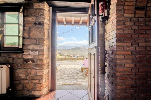 Large Rural House in Picos de Europa with 8 bedrooms and 8 bathrooms.