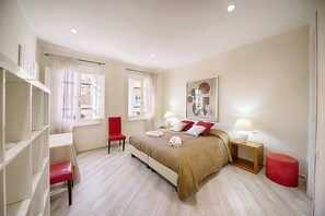 1 bedroom, free WiFi, bed sheets