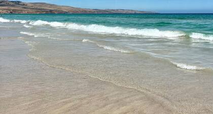 Beach Daze, Silver Sands
Relax & enjoy...one street from beach