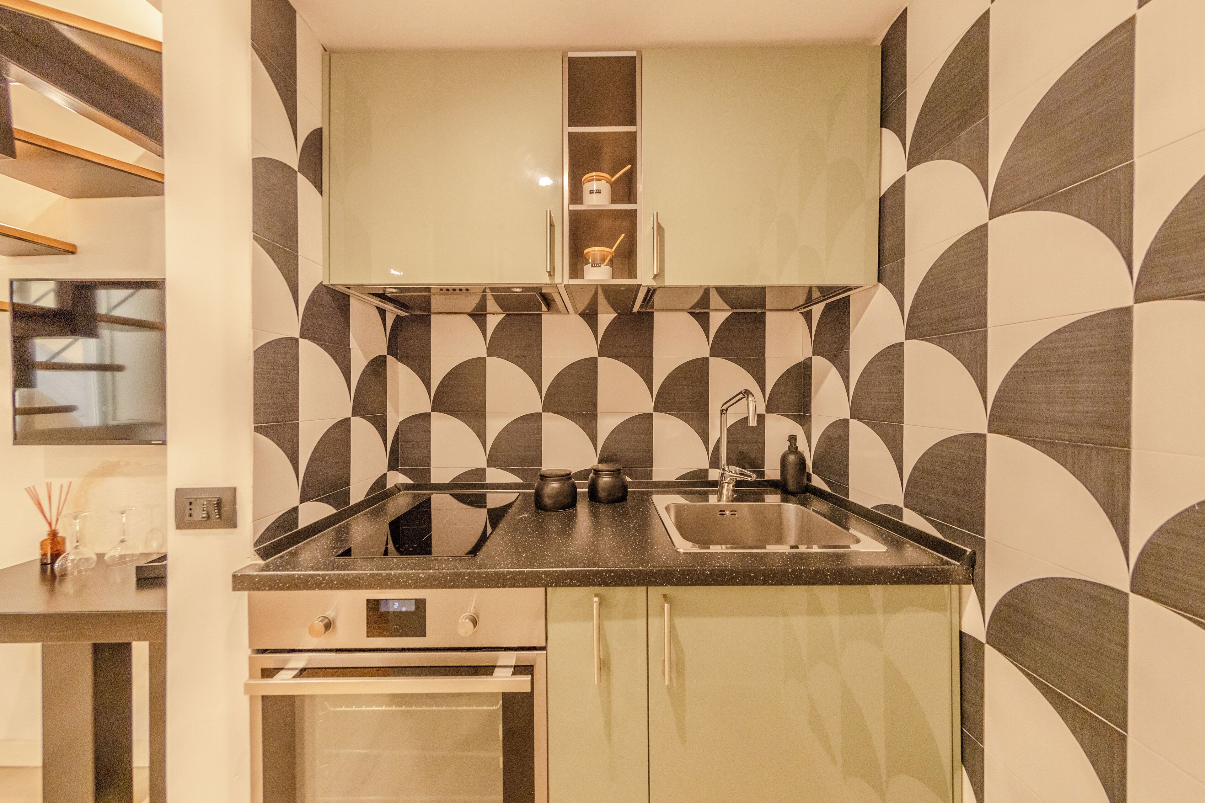 Studio Confort, 1 très grand lit et 1 canapé-lit, coin cuisine | Cuisine privée | Mini réfrigérateur, machine à expresso, cafetière/bouilloire