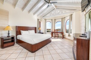 3 chambres, bureau, Wi-Fi gratuit, draps fournis