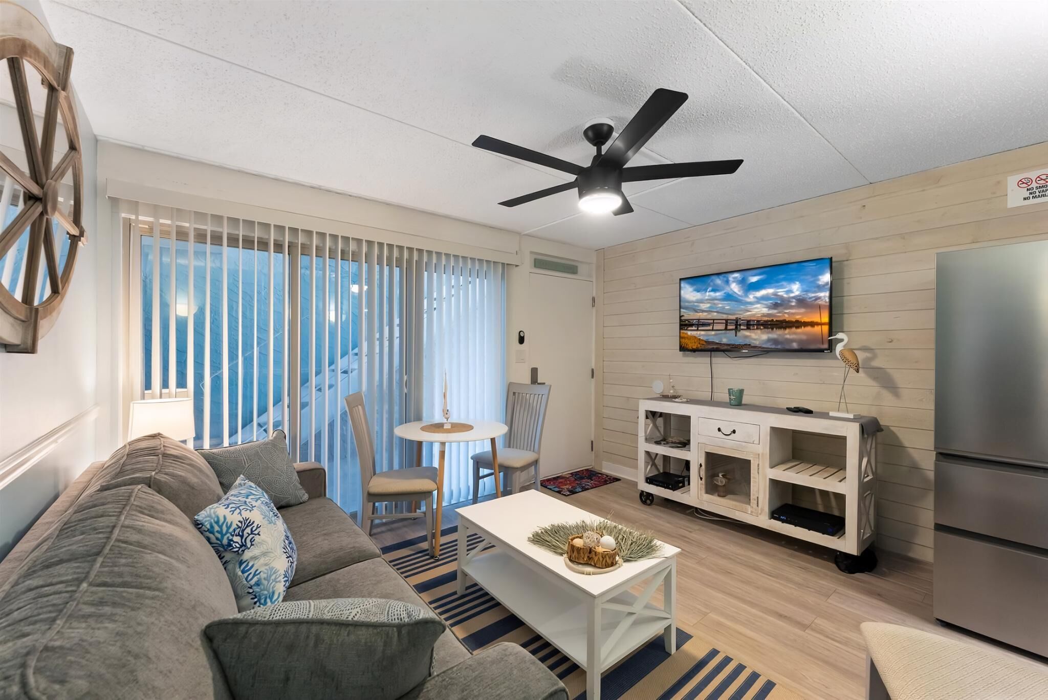 リビング エリア