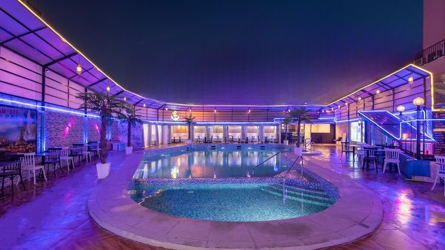 Grand Ambassador Hotel