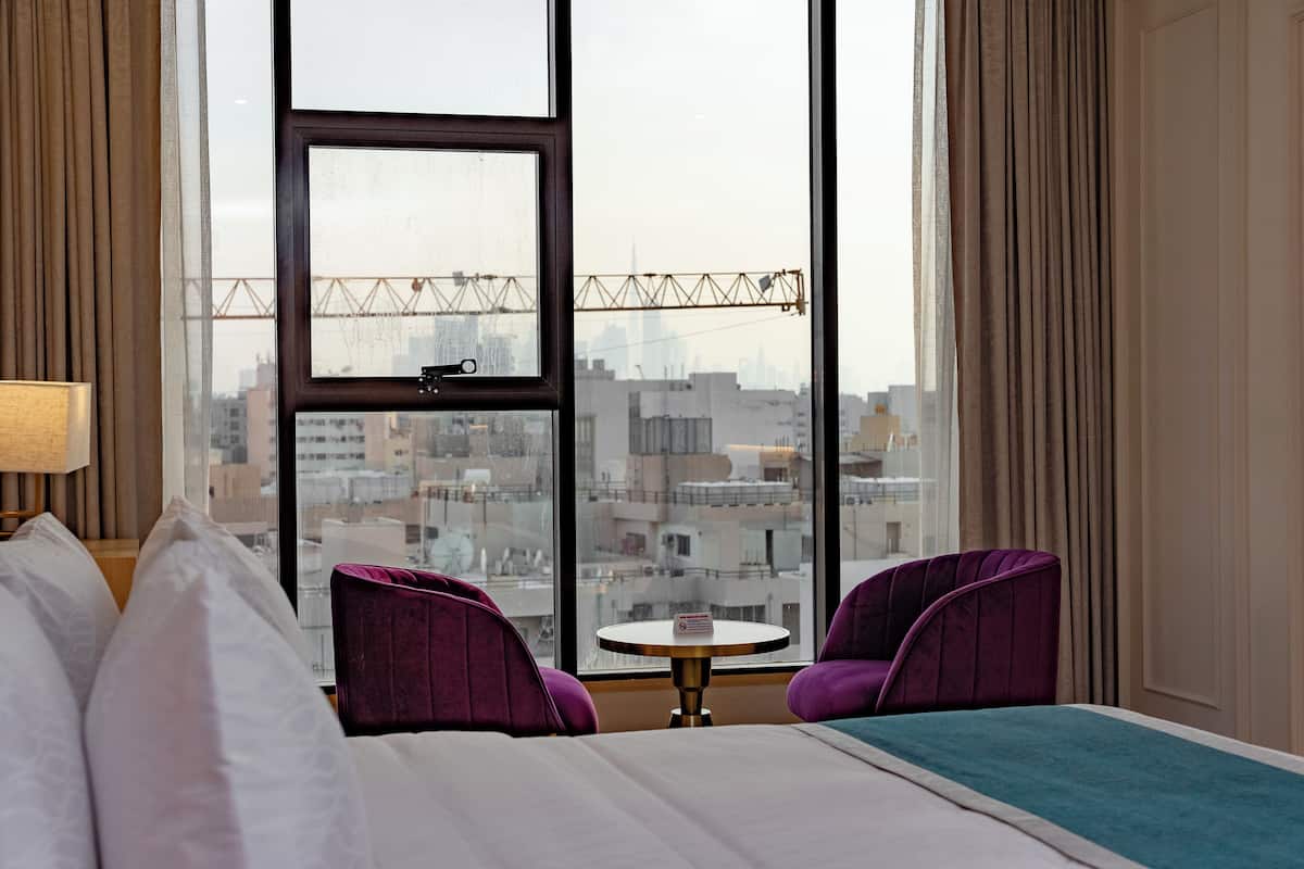 Minibar, in-room safe, desk, laptop workspace