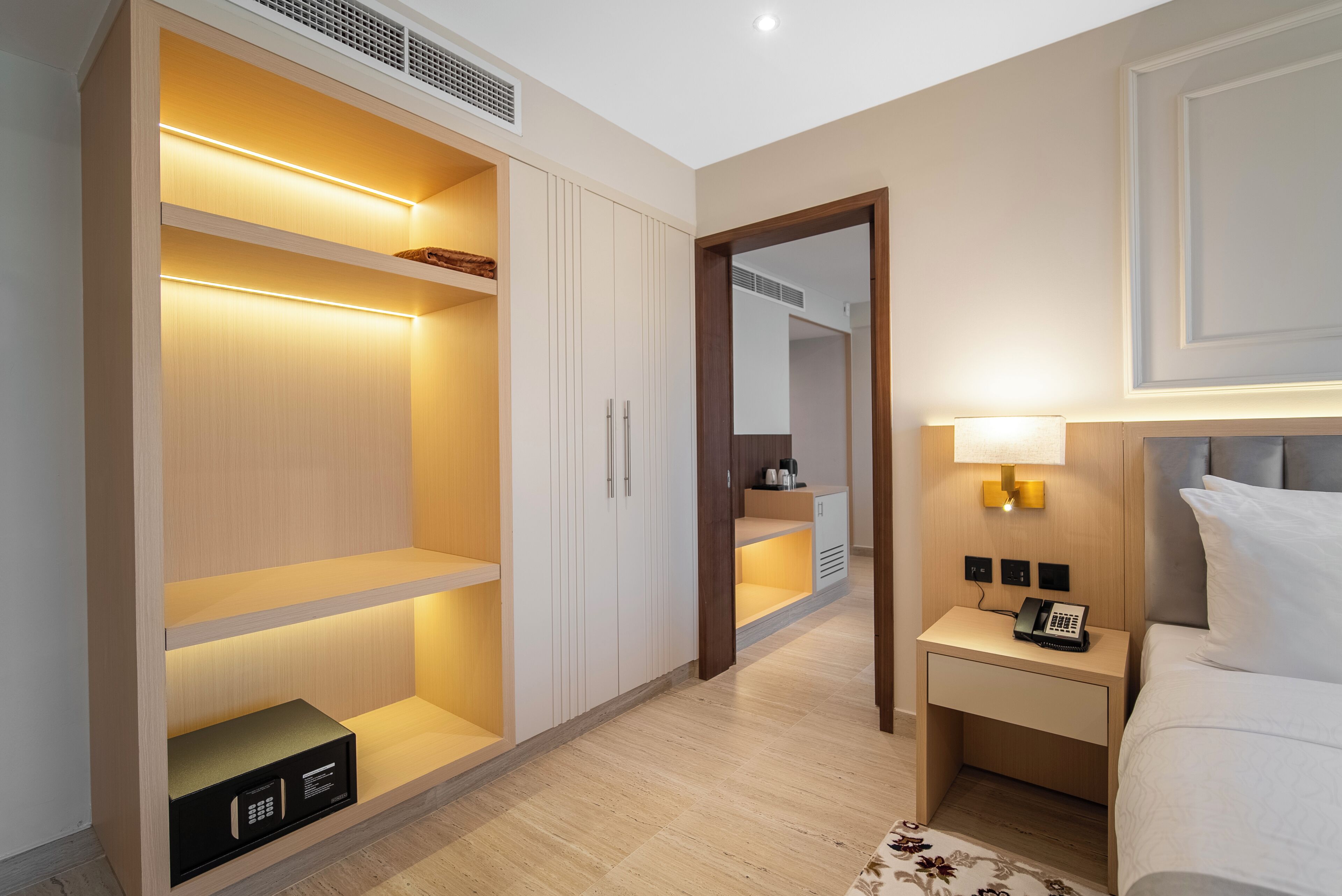 Foto - Grand Ambassador Hotel