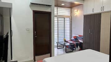 4 quartos, ferros/tábuas de passar roupa, Wi-Fi, roupa de cama