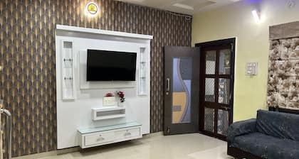 Charming 3-bedroom bungalow with AC and WiFi in Indore