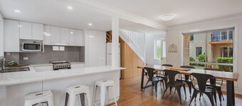 5/4 Flame Street - A Beachside Escape