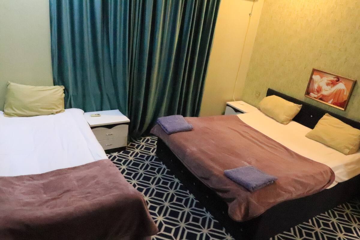 City Triple Room | Soundproofing, free WiFi, bed sheets