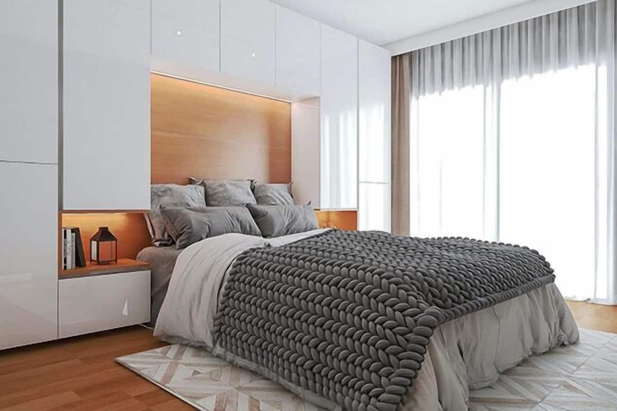 Quarto triplo urbano | Quartos à prova de som, Wi-Fi de cortesia, roupa de cama