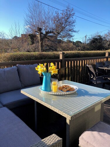 Bridge House - Sleeps 3 generations in comfort, close to beach in Pett Level