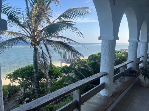 Serene Beach House in a quiet, safe area, Vipingo