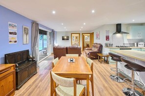 2 bedrooms - Host Stay Dovecote View (Norwich)