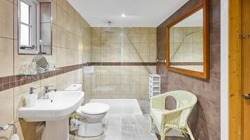 House | 2 bilik tidur