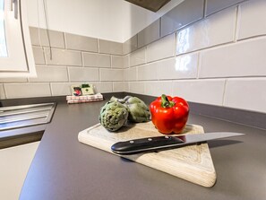 Refrigerador, microondas, horno y lavavajillas 