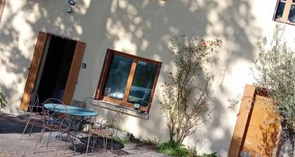 Studio de La bastide d'Aubusson La campagne a la ville