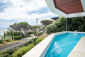 4 bedrooms, Internet - 4BR Camps Bay Villa w Pool and Garden Casa Meya (Cape Town)