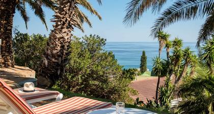 Camps Bay 4BR w Pool and Sea Views Atlantic Gem