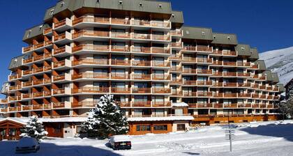 Apartment with ski area access