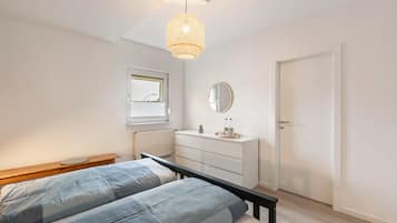 2 bedrooms, free WiFi, bed sheets