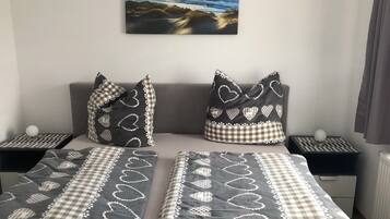 1 bedroom, iron/ironing board, free WiFi