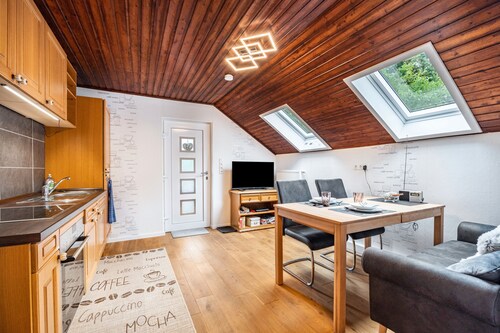 Ferienwohnung 'Mit Flair' mit Privatterrasse, Balkon und Wi-Fi