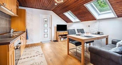 Ferienwohnung 'Mit Flair' mit Privatterrasse, Balkon und Wi-Fi