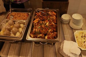 Free daily continental breakfast  - Soul Lounge Resort (Abuja)