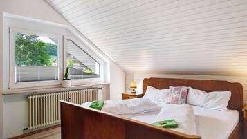 2 Schlafzimmer, Bügeleisen/Bügelbrett, kostenloses WLAN, Bettwäsche