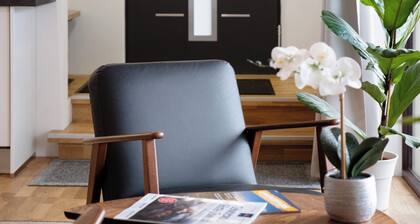 Ferienwohnung 'Sonnige Im Kinzigtal' mit Talblick, privater Terrasse und Wi-Fi