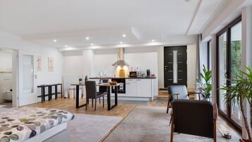 1 quarto, Wi-Fi de cortesia, roupa de cama