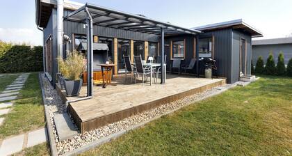 Casa de vacaciones 'Happy-Nest' con piscina compartida, Wi-Fi y aire acondicionado