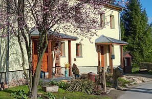 Exterior - Apartment 'Spreequartier' with Lake View, private Terrace and Wi-Fi (Malschwitz)