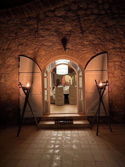 A haven of peace in the countryside surrounded by 90 olive and 10 argan trees