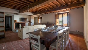 Villa | 4 bedrooms - Villa Jasmine 8 Emma Villas (Massarosa)