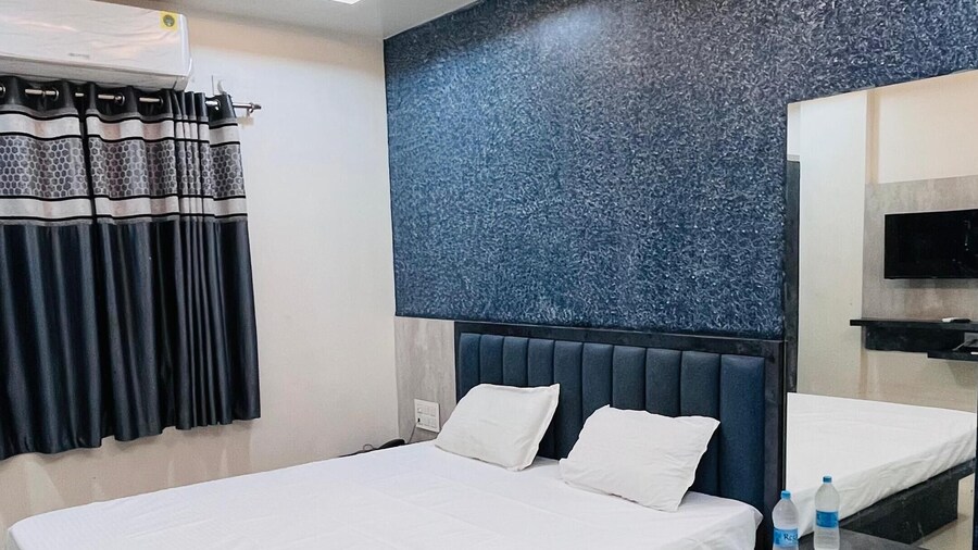Shri Nath Hotel And Lodging
